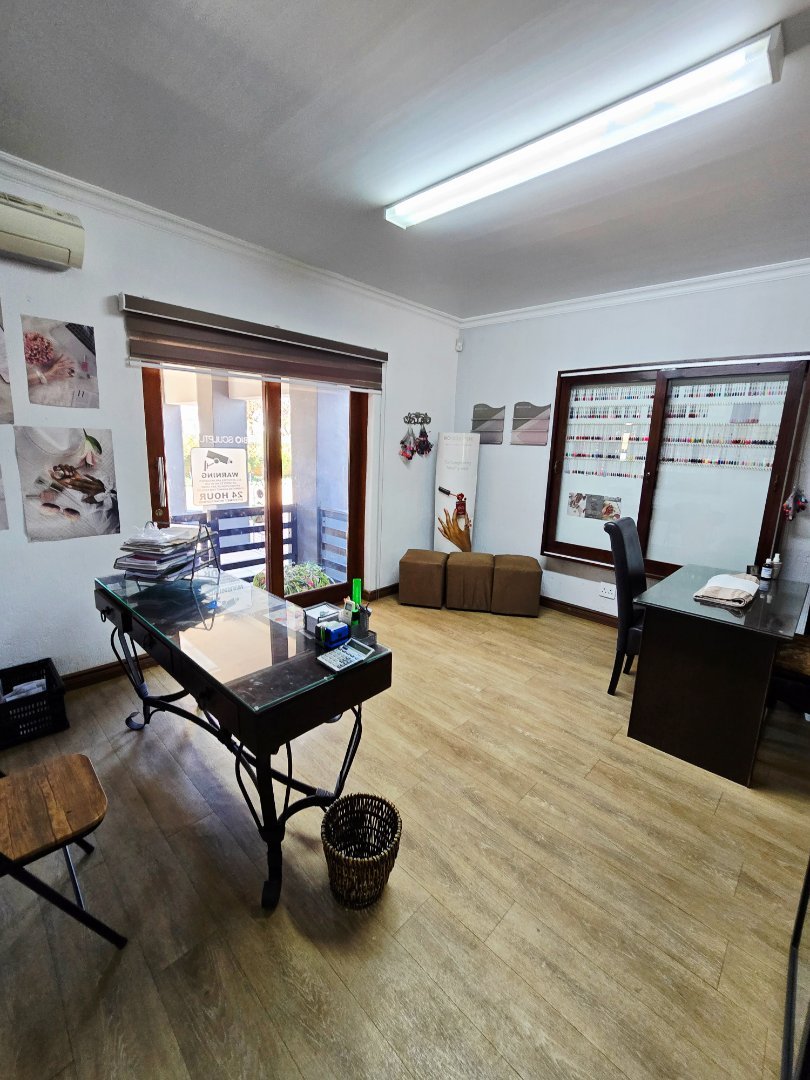 4 Bedroom Property for Sale in Flamwood North West